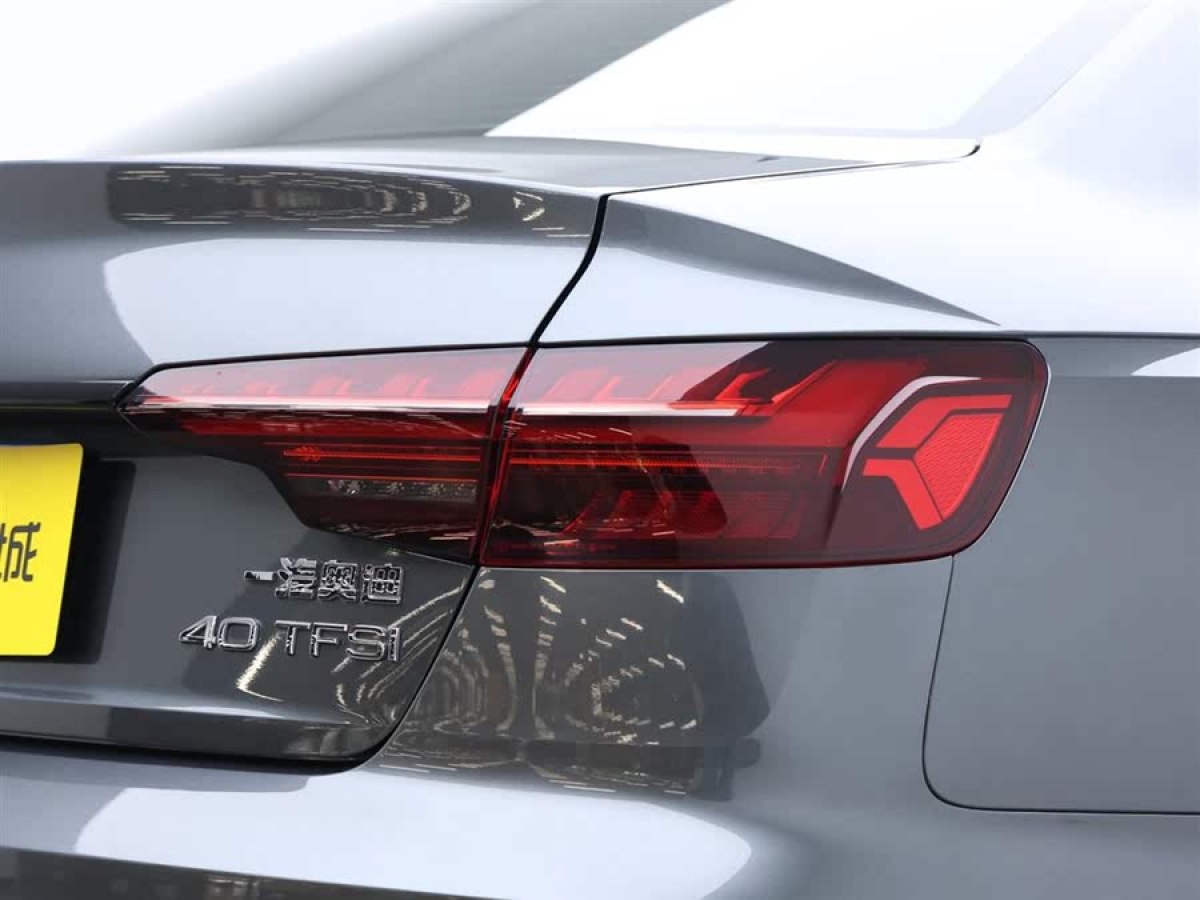 奧迪 奧迪A4L  2022款 40 TFSI 豪華動(dòng)感型圖片