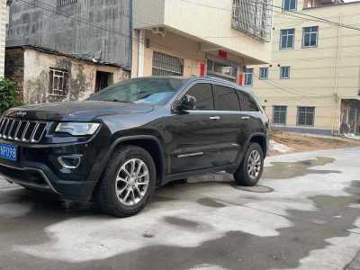 2016年11月 Jeep 大切諾基(進(jìn)口) 3.0L 舒享導(dǎo)航版圖片