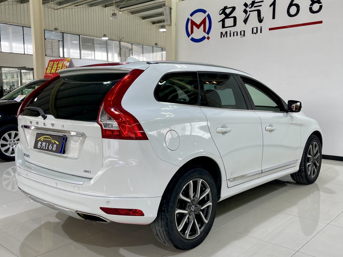 2017年5月沃爾沃 XC60  2017款 T5 AWD 智馭版