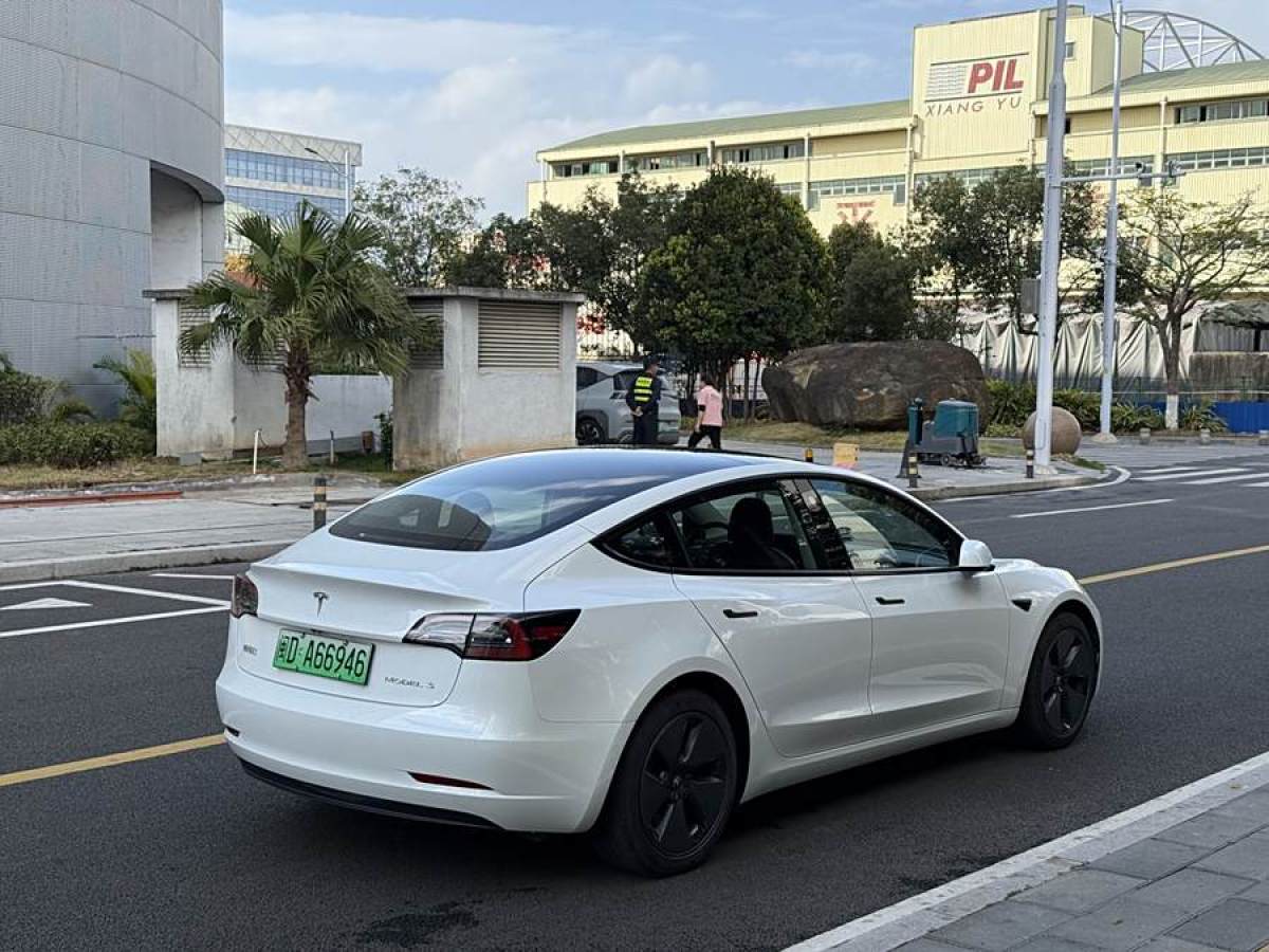 特斯拉 Model Y  2022款 改款 后輪驅(qū)動(dòng)版圖片