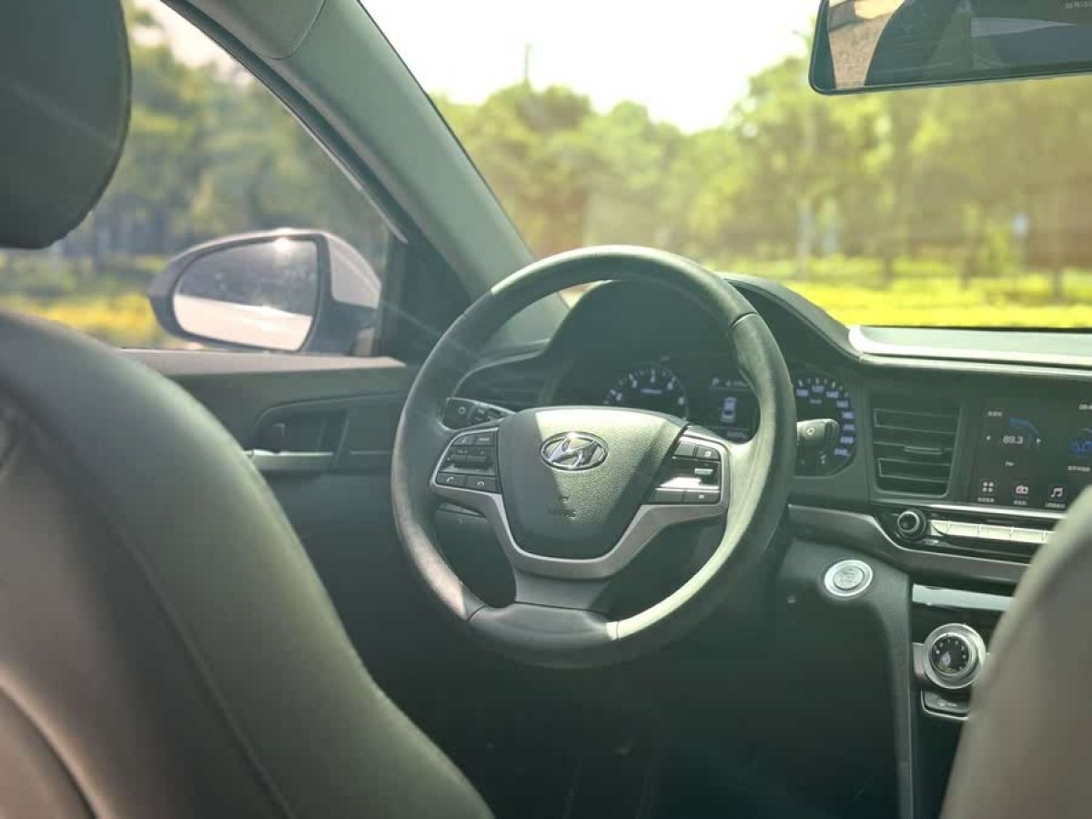 現(xiàn)代 領(lǐng)動  2020款 1.5L CVT智炫?精英型圖片
