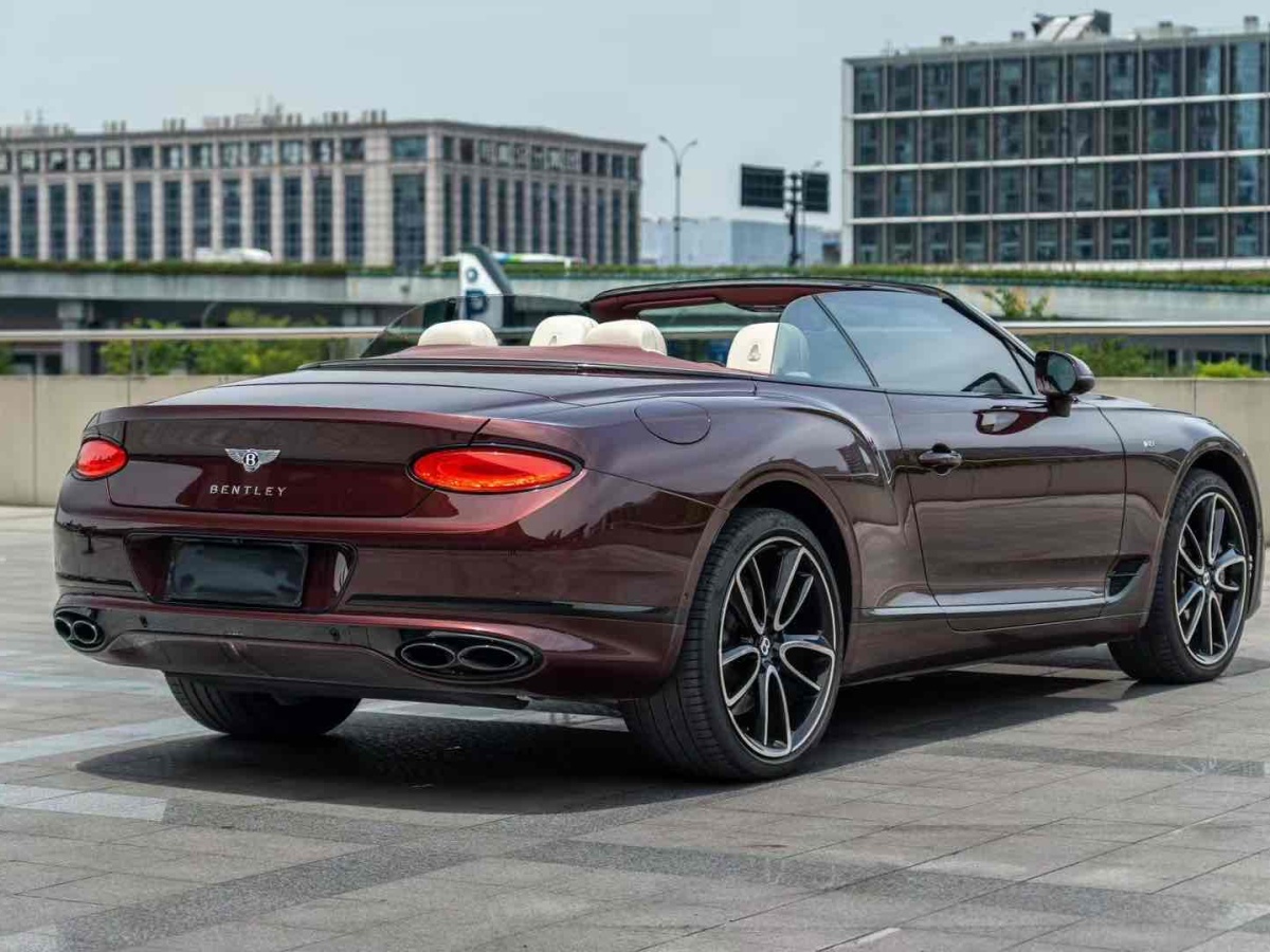 賓利 歐陸  2022款 4.0T GT V8 Mulliner 敞篷版圖片