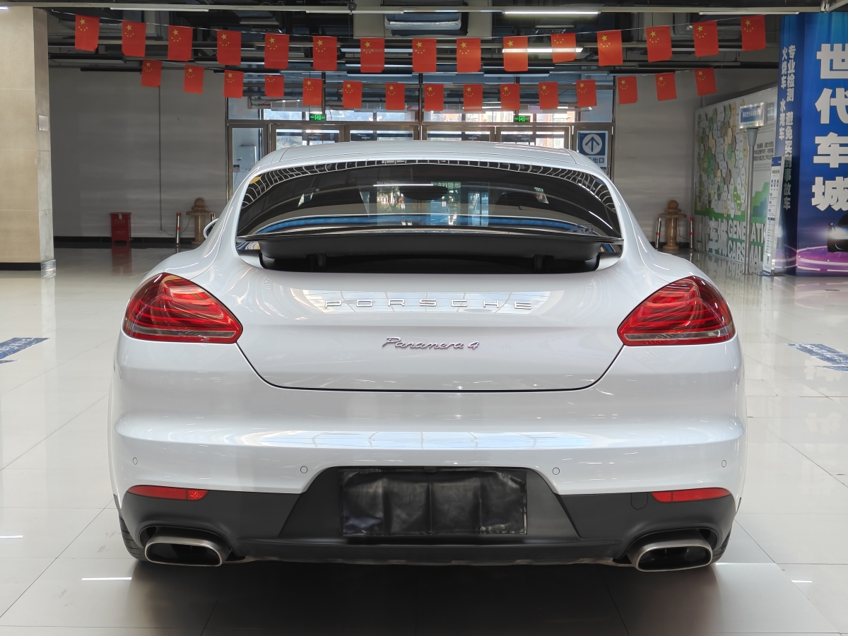 保時(shí)捷 Panamera  2014款 Panamera 4 Executive 3.0T圖片