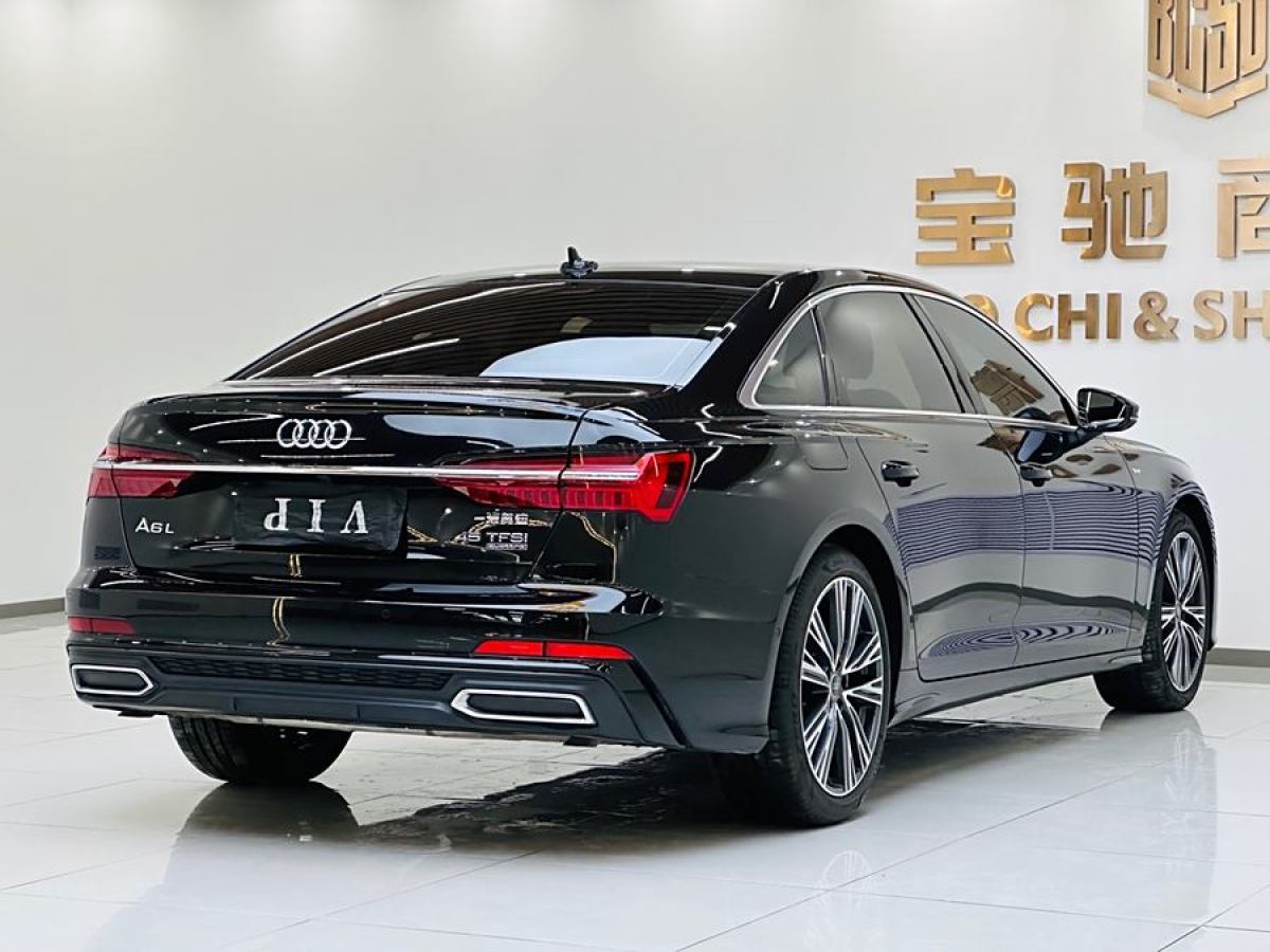 奧迪 奧迪A6L  2022款 45 TFSI quattro 臻選動(dòng)感型圖片