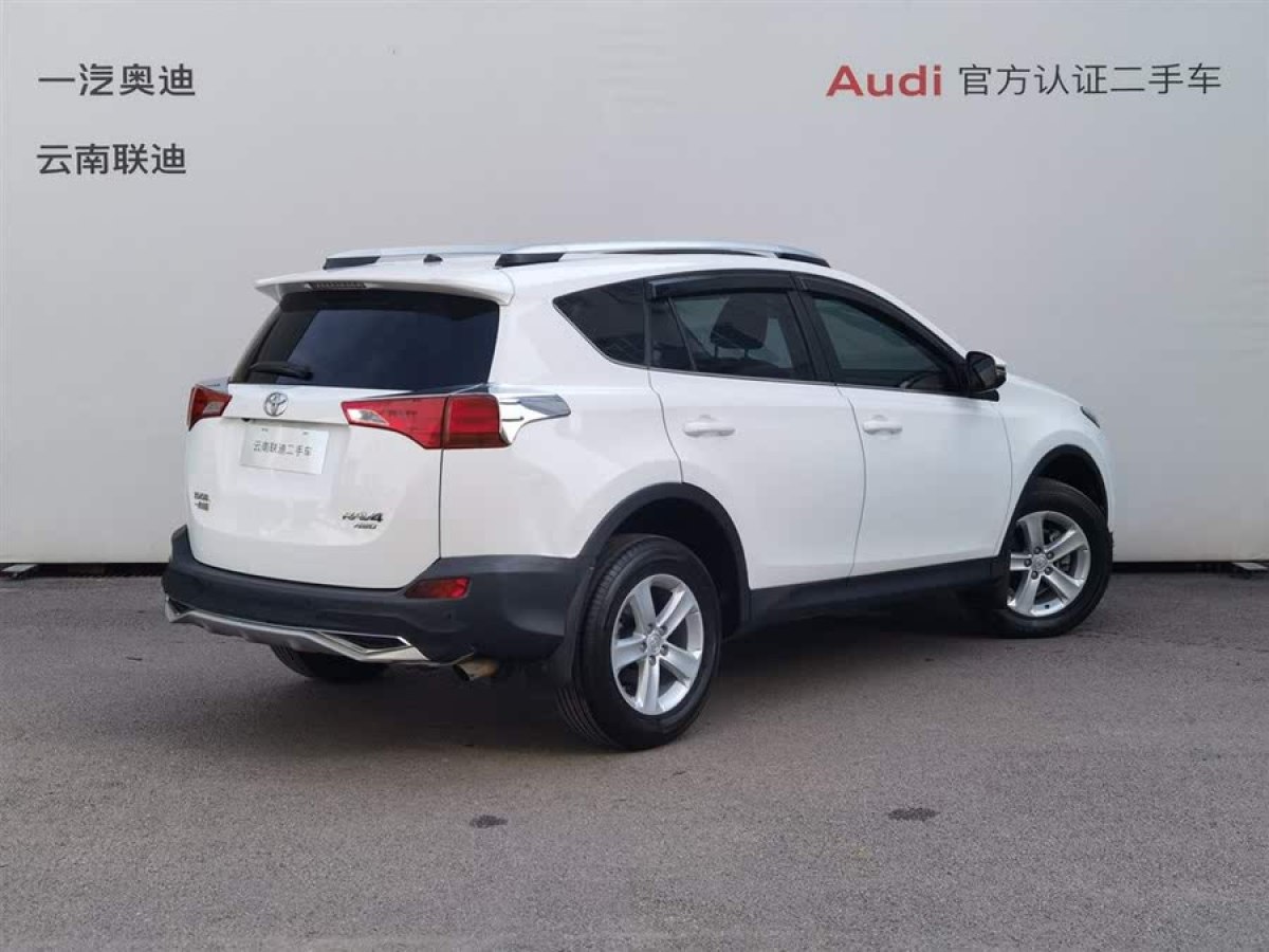 豐田 RAV4榮放  2013款 2.0L CVT四驅(qū)風(fēng)尚版圖片