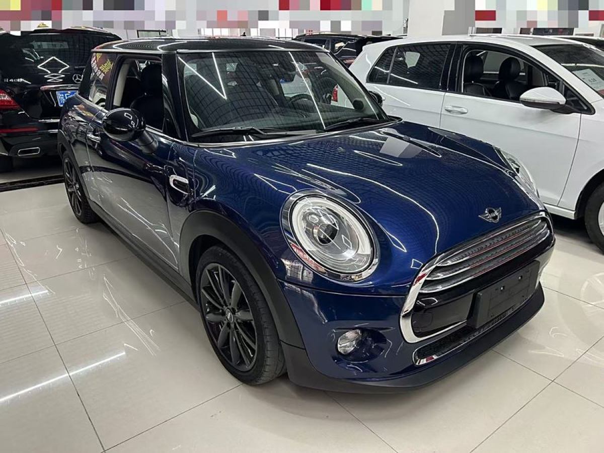 MINI MINI  2017款 1.5T COOPER 冰藍(lán)色限量版圖片