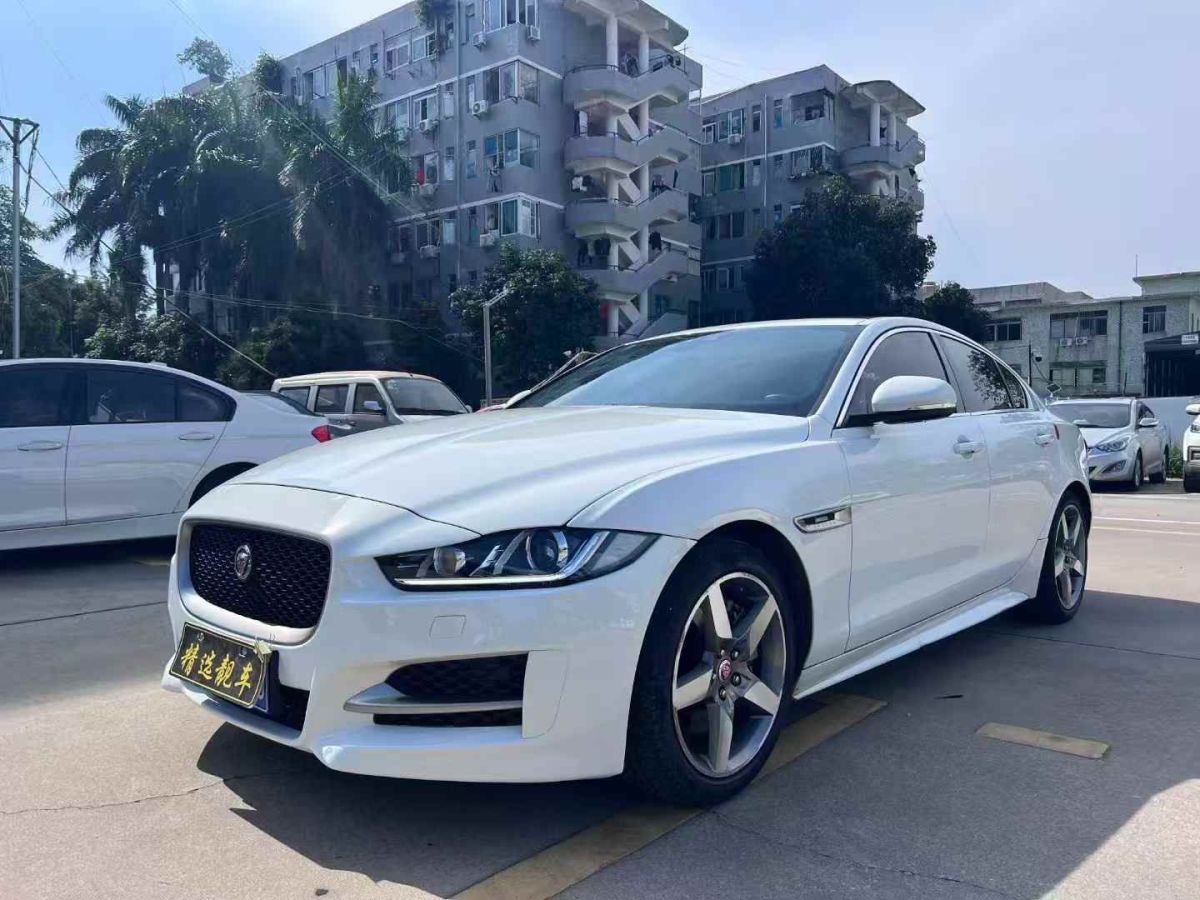 捷豹 XE 圖片