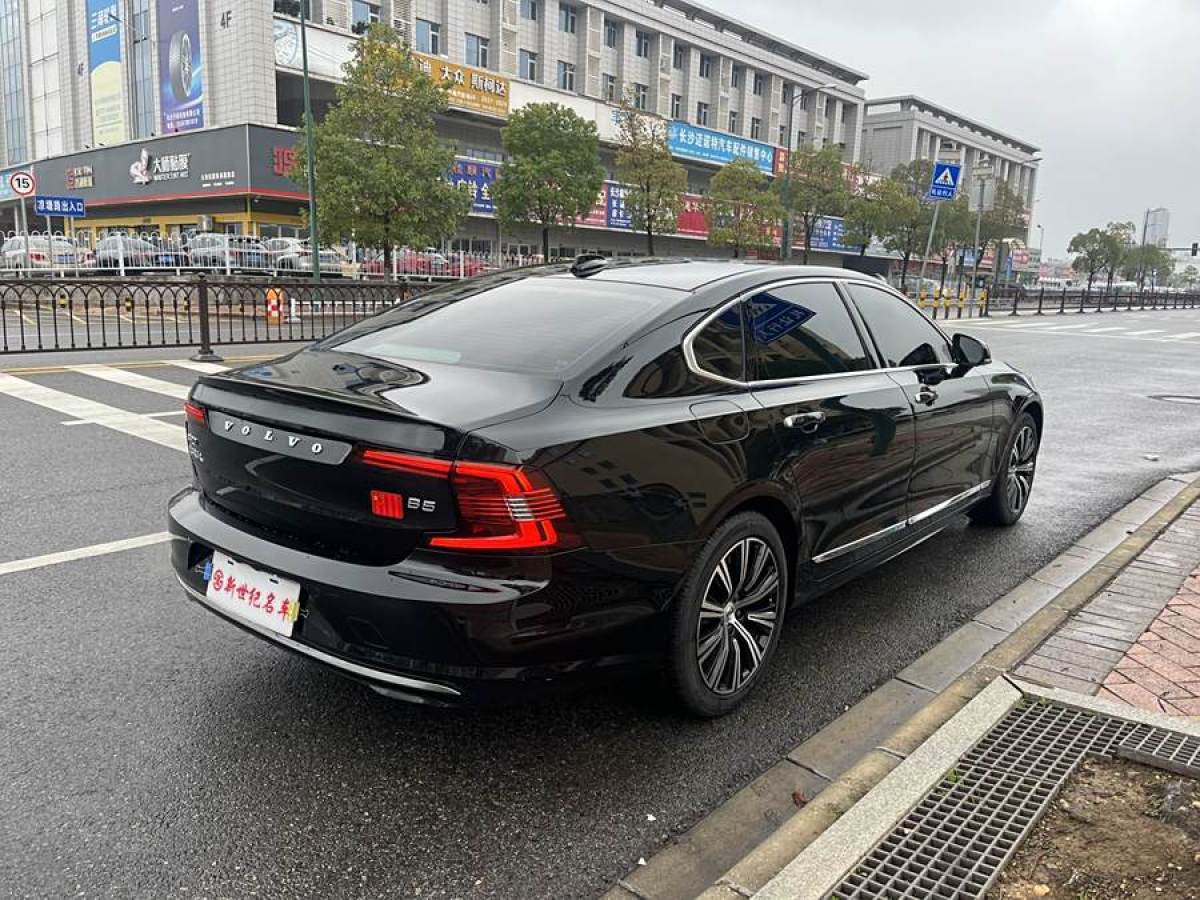 沃爾沃 S90  2022款 B5 智逸豪華版圖片