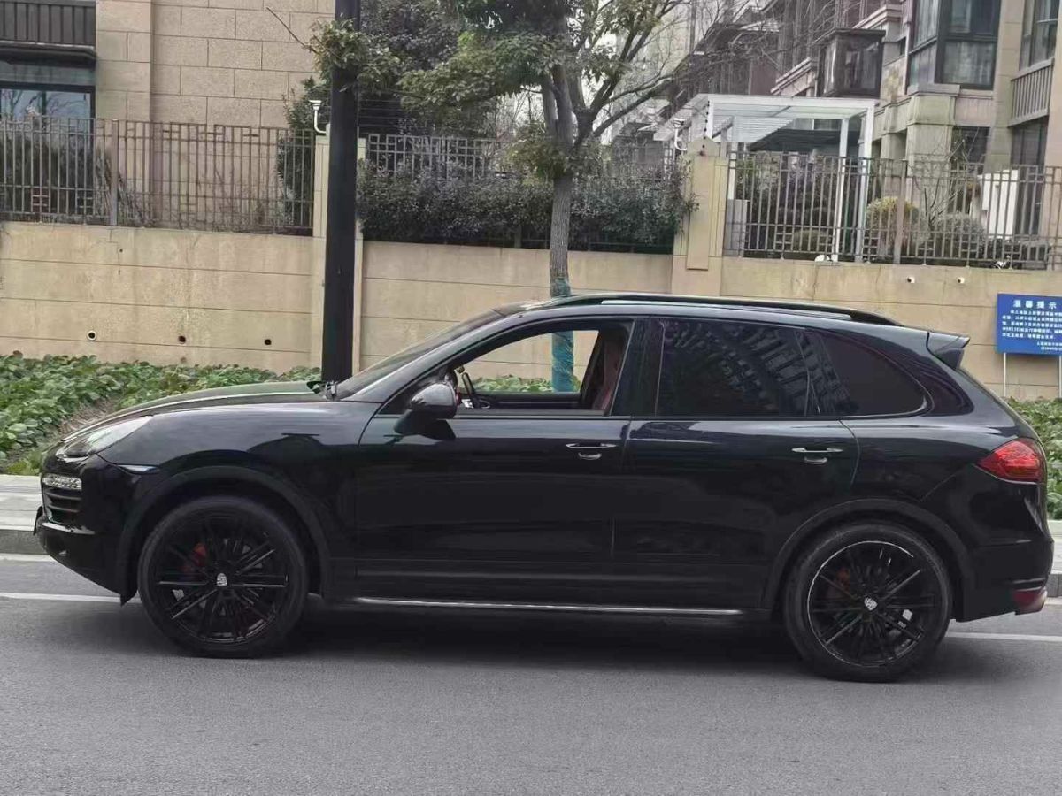 2011年1月保時捷 Cayenne  2011款 Cayenne 3.0T