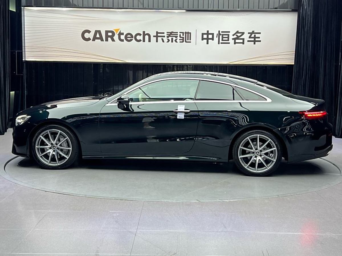 奔馳 奔馳E級  2021款 改款 E 260 4MATIC 轎跑車圖片