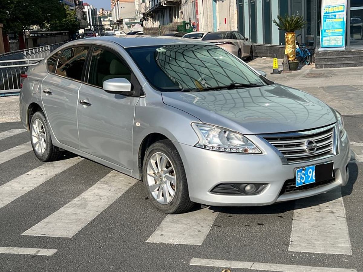 日產(chǎn) 軒逸  2012款 1.8XE CVT舒適版圖片