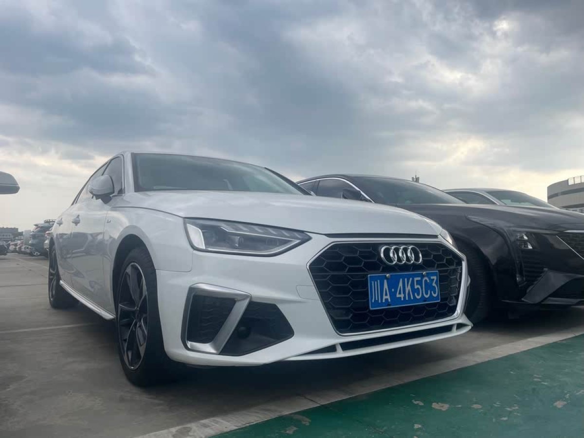 奧迪 奧迪A4L  2022款 40 TFSI 豪華動感型圖片