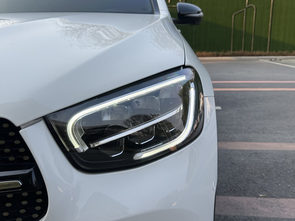 奔馳 奔馳GLC  2021款 GLC 300 4MATIC 轎跑SUV圖片