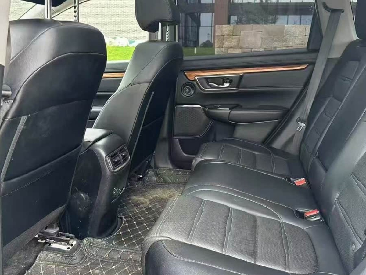 本田 CR-V  2019款 耀目版plus 240TURBO CVT兩驅(qū)風(fēng)尚版圖片