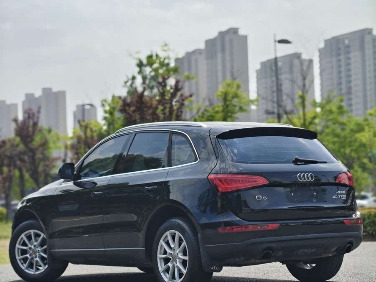 奧迪 奧迪Q5  2013款 40 TFSI 進(jìn)取型圖片