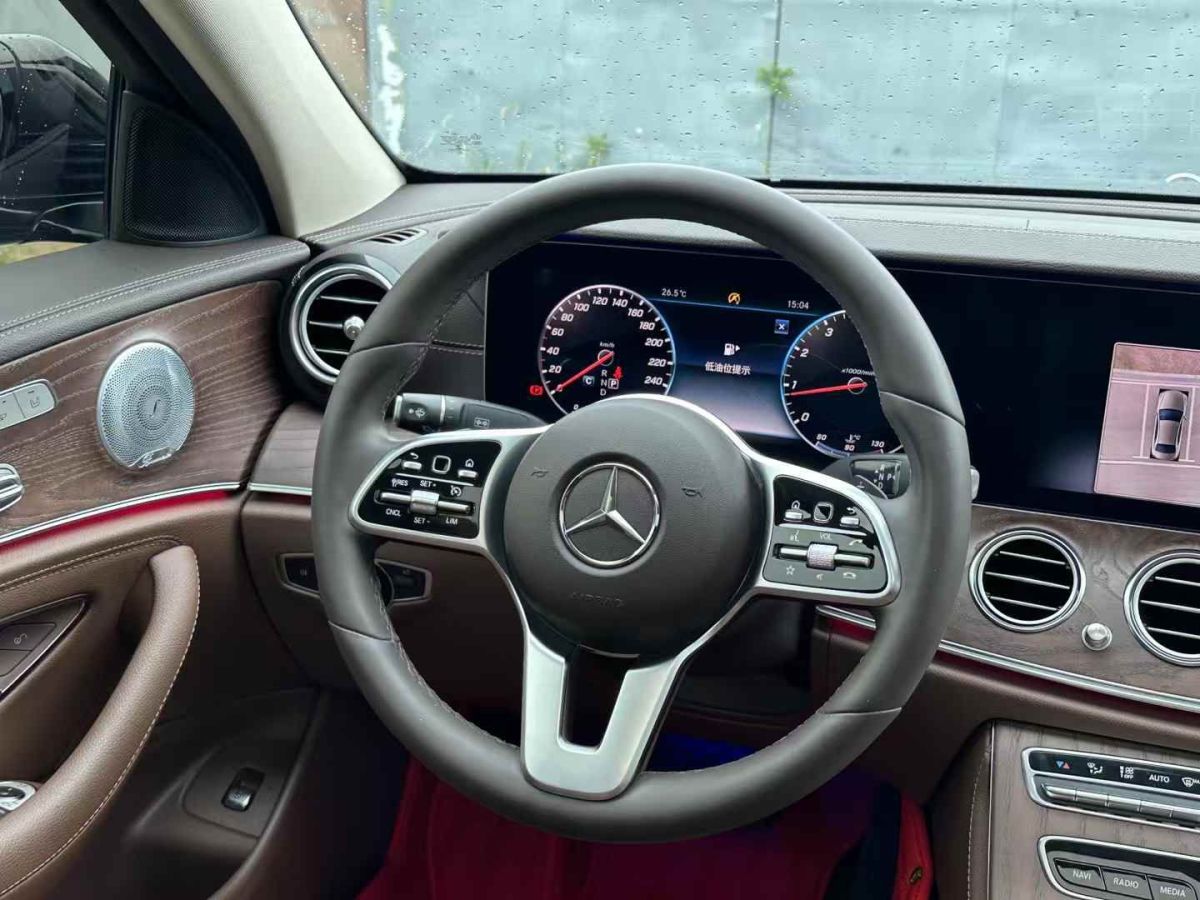 奔馳 奔馳E級  2020款 E 300 L 豪華型圖片
