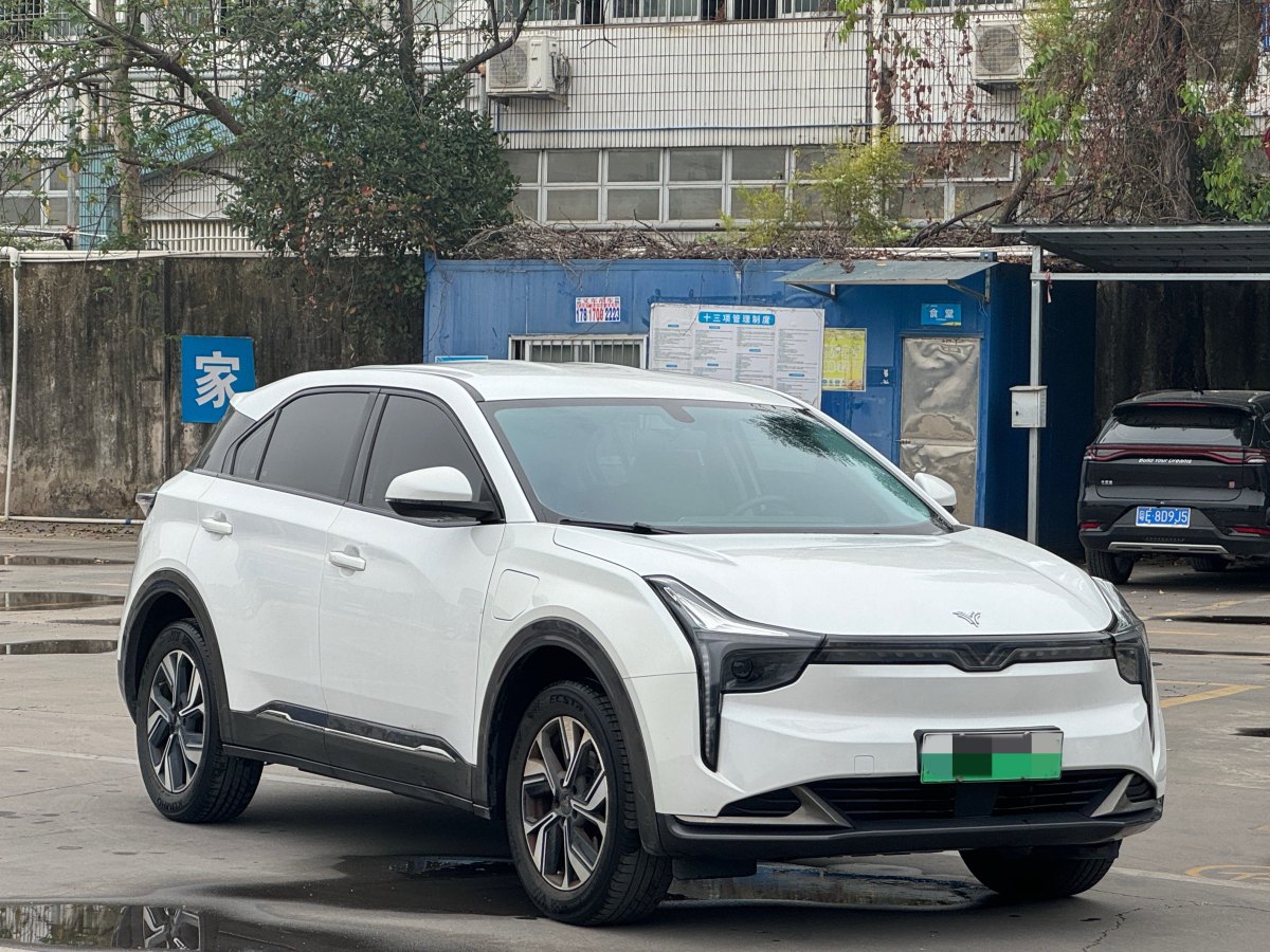 哪吒 哪吒U  2022款 改款 Pro 400 暢行網(wǎng)約版圖片