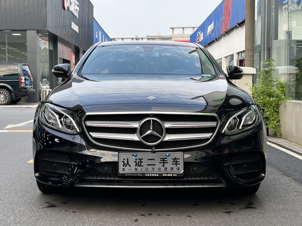 奔驰 奔驰E级  2019款 E 300 L 运动豪华型