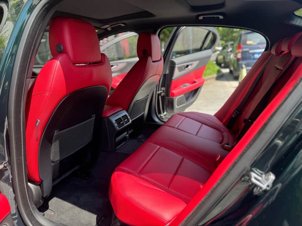 捷豹 XEL  2022款 2.0T 250PS R-DYNAMIC S進(jìn)取運(yùn)動版圖片