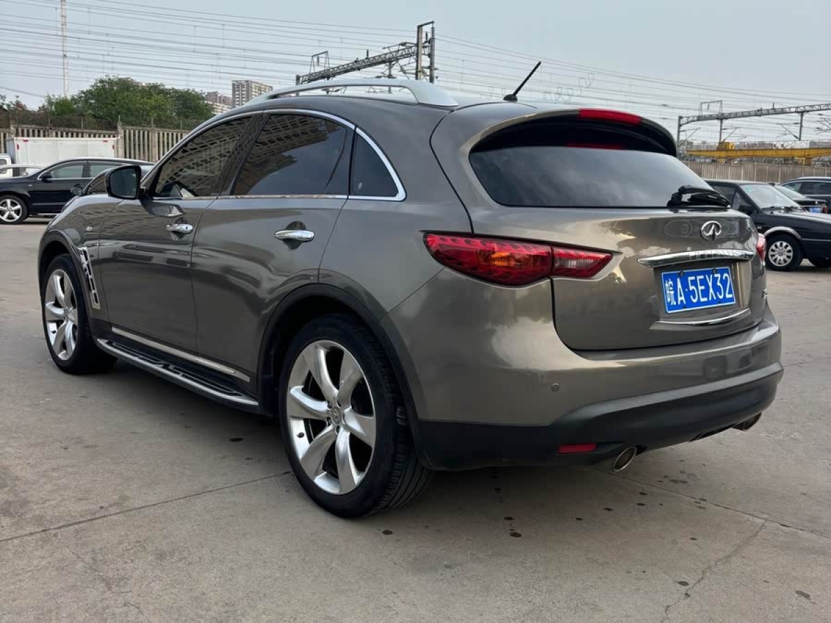 英菲尼迪 FX  2011款 FX35 超越版圖片