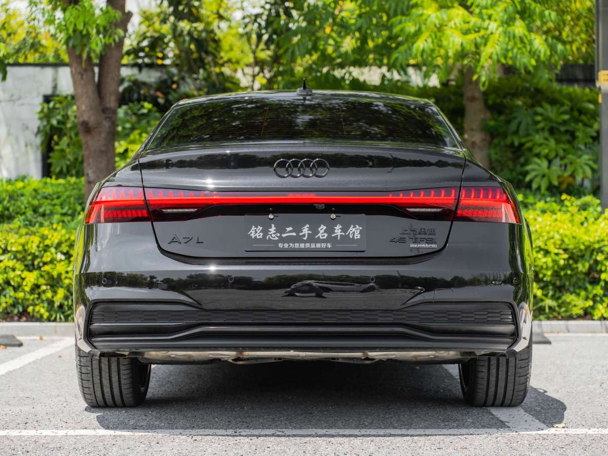 奧迪 奧迪A7L  2023款 45 TFSI quattro S-line 黑武士版圖片