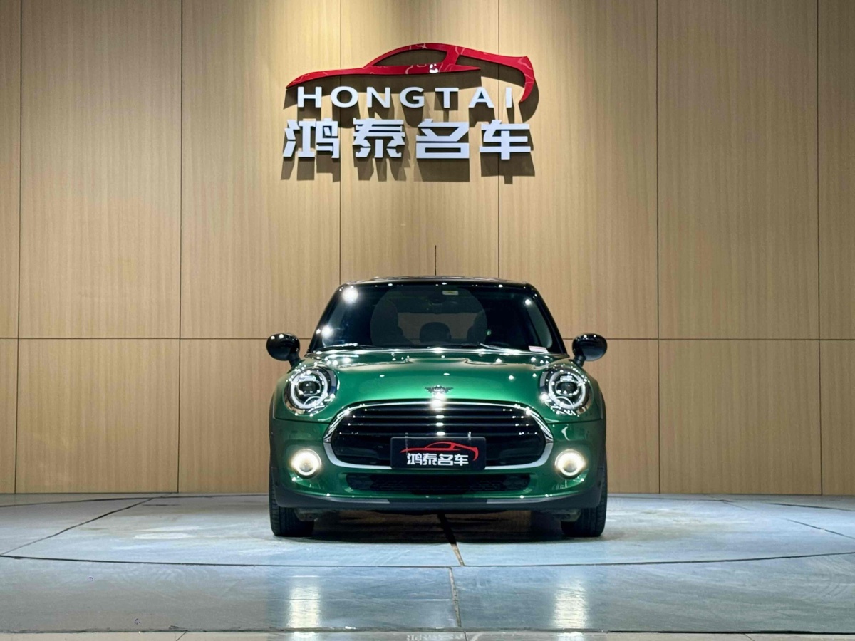 MINI MINI  2020款 1.5T COOPER 藝術(shù)家 五門版圖片