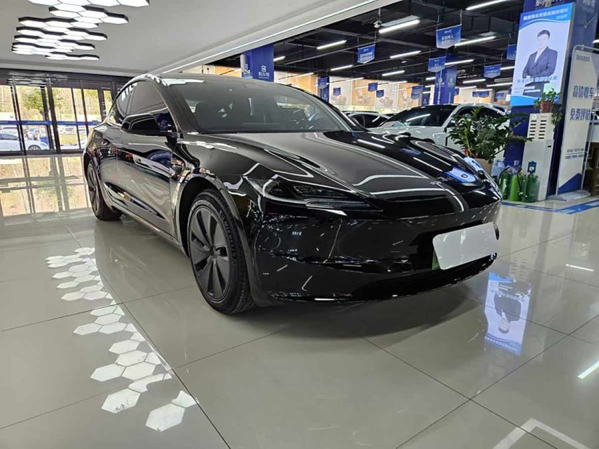 特斯拉 Model Y  2023款 后輪驅(qū)動(dòng)版圖片