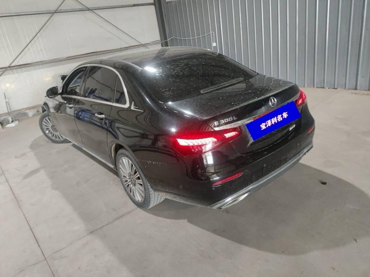 奔馳 奔馳E級(jí)  2021款 改款 E 300 L 時(shí)尚型圖片