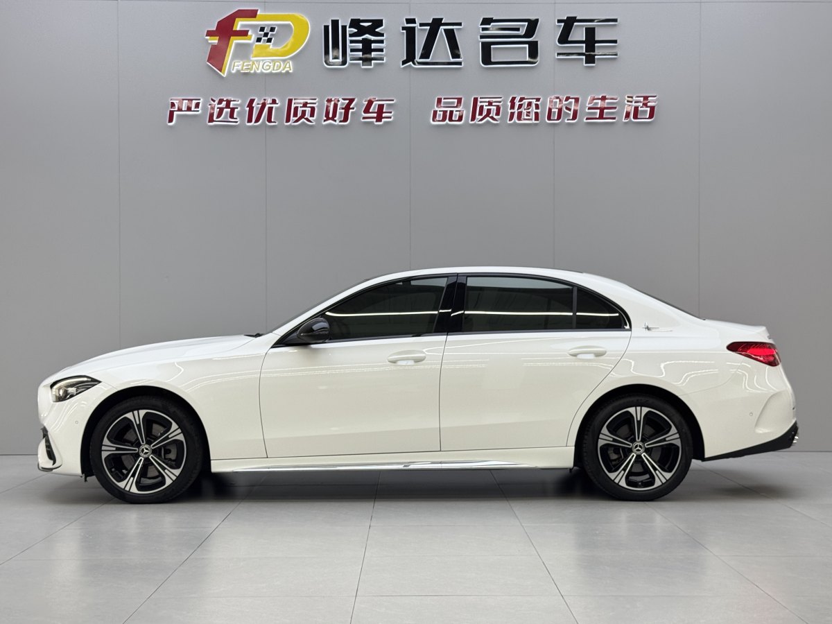 2022年5月奔馳 奔馳C級  2022款 改款 C 260 L 皓夜運動版