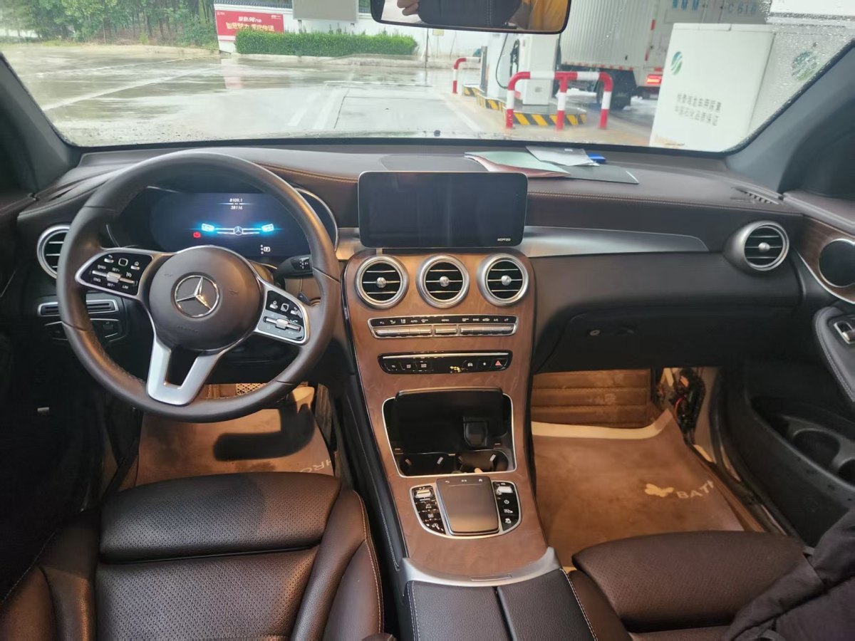 奔馳 奔馳GLC  2018款 改款 GLC 260 4MATIC 豪華型圖片