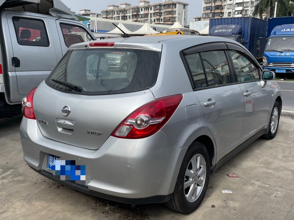 日產(chǎn) 騏達(dá)  2011款 1.6L CVT豪華型圖片