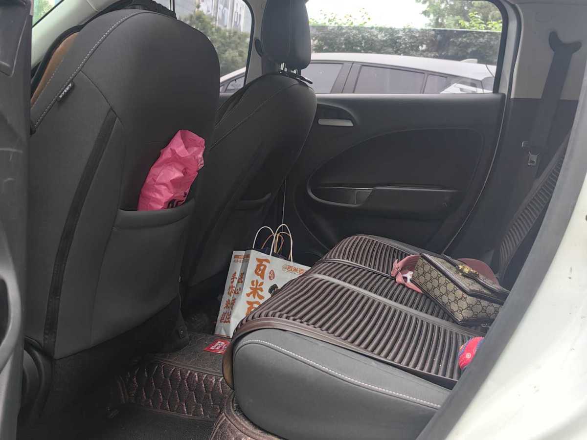 歐拉 歐拉白貓  2022款 升級版 305km 舒享型 三元鋰圖片