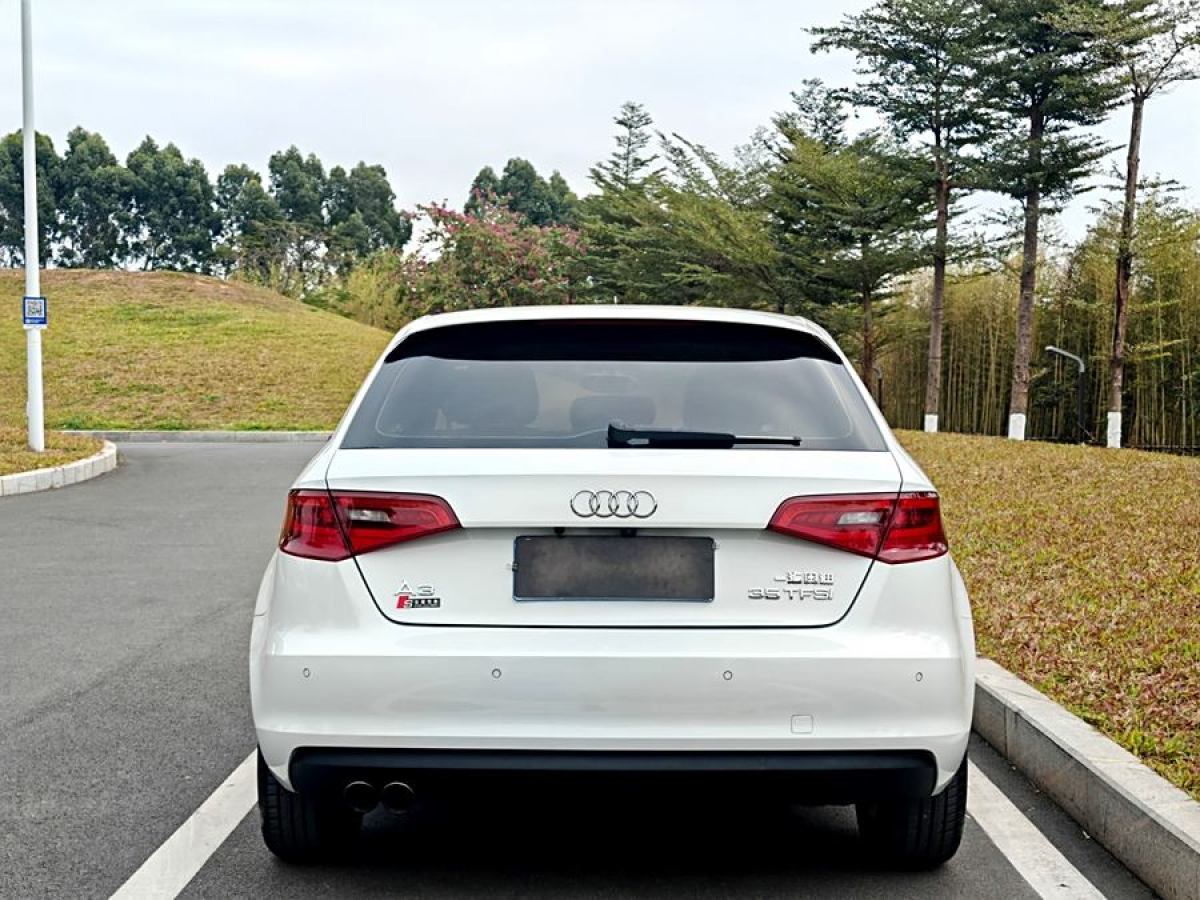 奧迪 奧迪A3  2015款 Sportback 35 TFSI 百萬(wàn)紀(jì)念智領(lǐng)型圖片