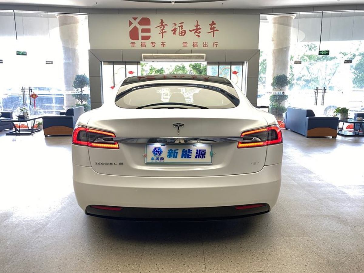 特斯拉 Model S  2017款 Model S 75D 標(biāo)準(zhǔn)續(xù)航版圖片