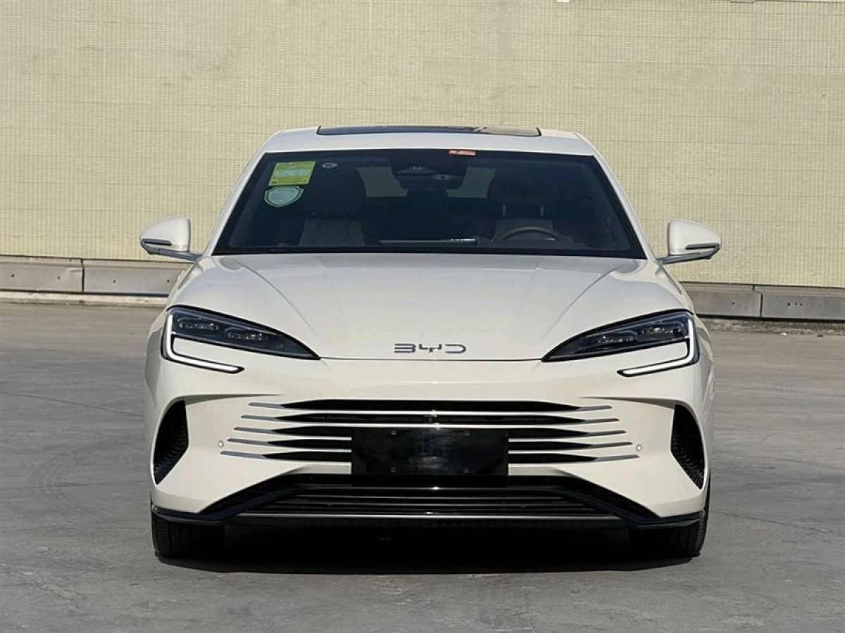 比亞迪 海豹  2023款 DM-i 1.5L 121km 尊貴型圖片