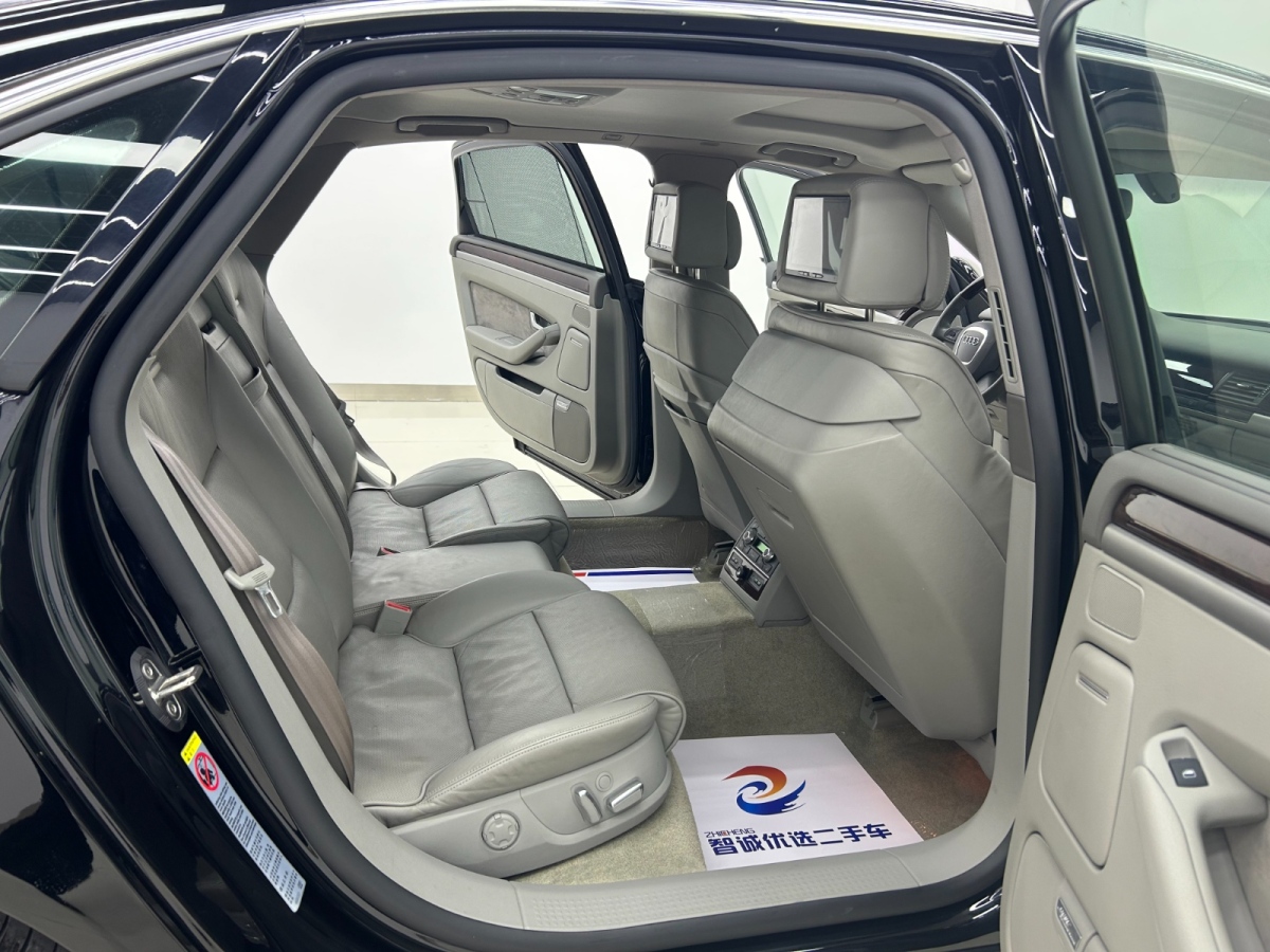 奧迪 奧迪A8  2007款 A8L 4.2 FSI quattro尊貴型圖片