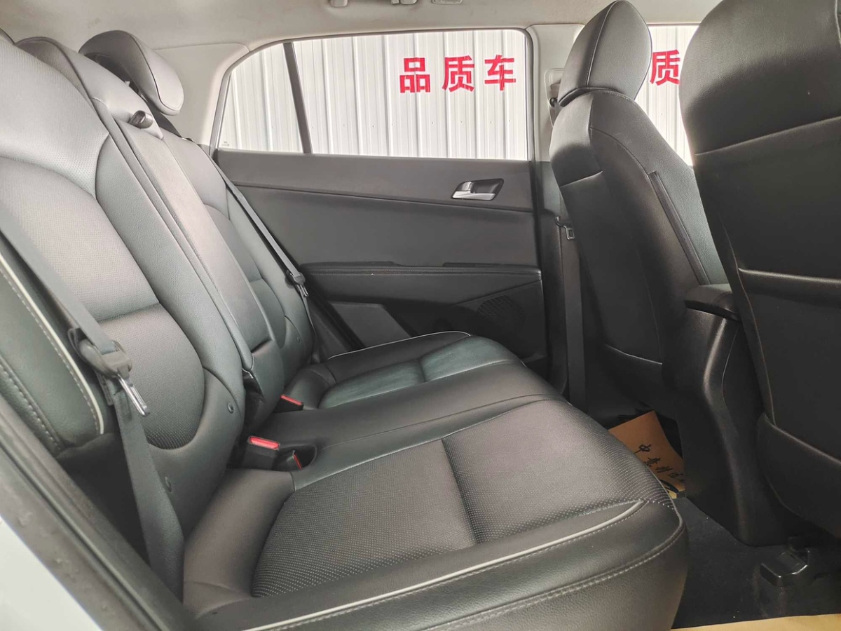 2016年11月现代 ix25  2015款 1.6L 自动两驱智能型GLS