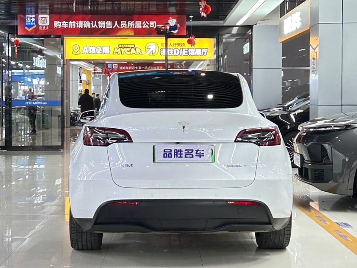 特斯拉 Model 3  2023款 煥新版 后輪驅(qū)動圖片