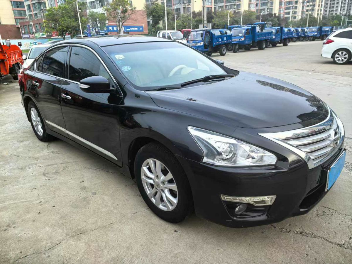 日產(chǎn) 天籟  2015款 2.0L XE-Sporty歐冠運(yùn)動版圖片