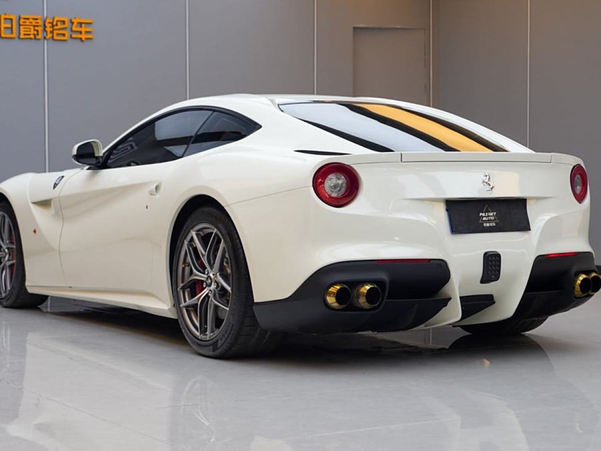 法拉利 F12berlinetta  2013款 6.3L 標(biāo)準(zhǔn)型圖片