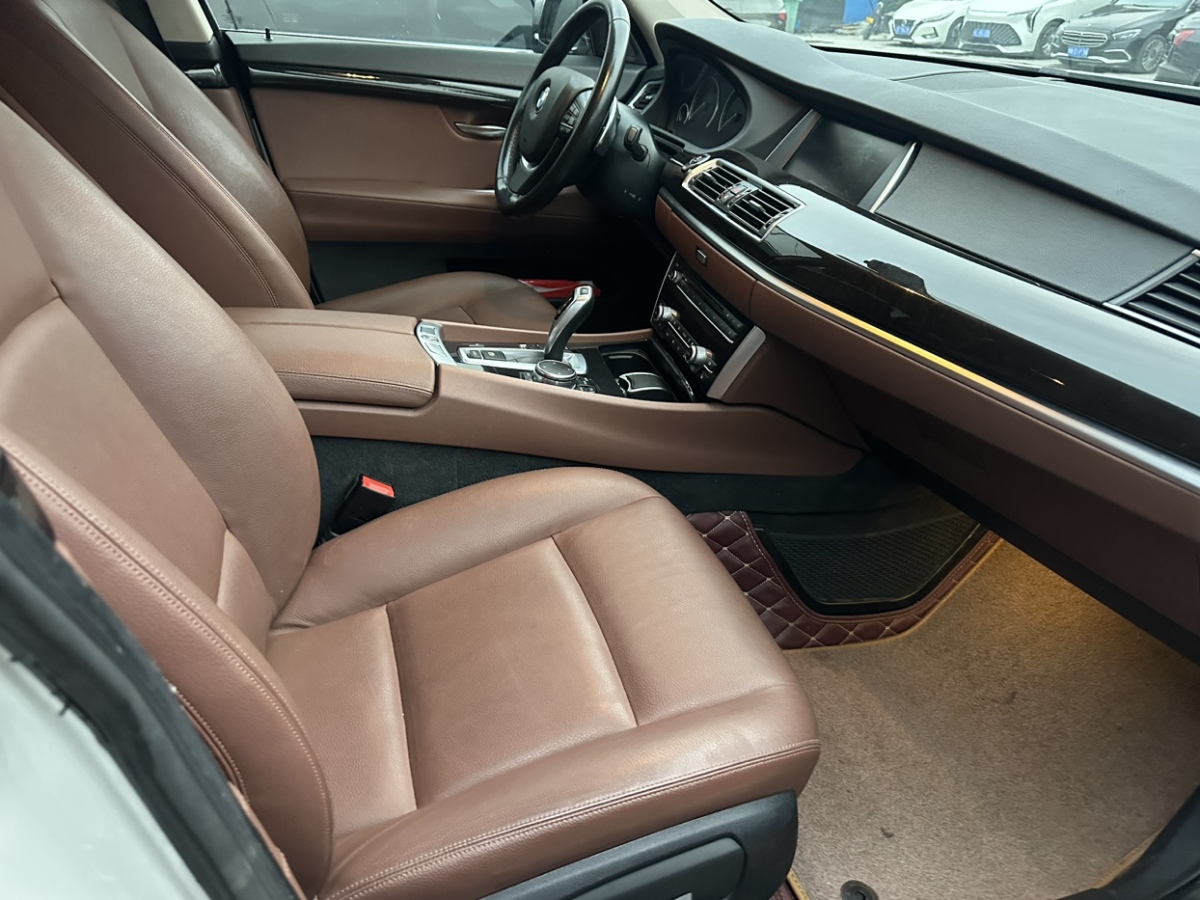 2017年9月宝马 宝马5系GT  2014款 535i 领先型