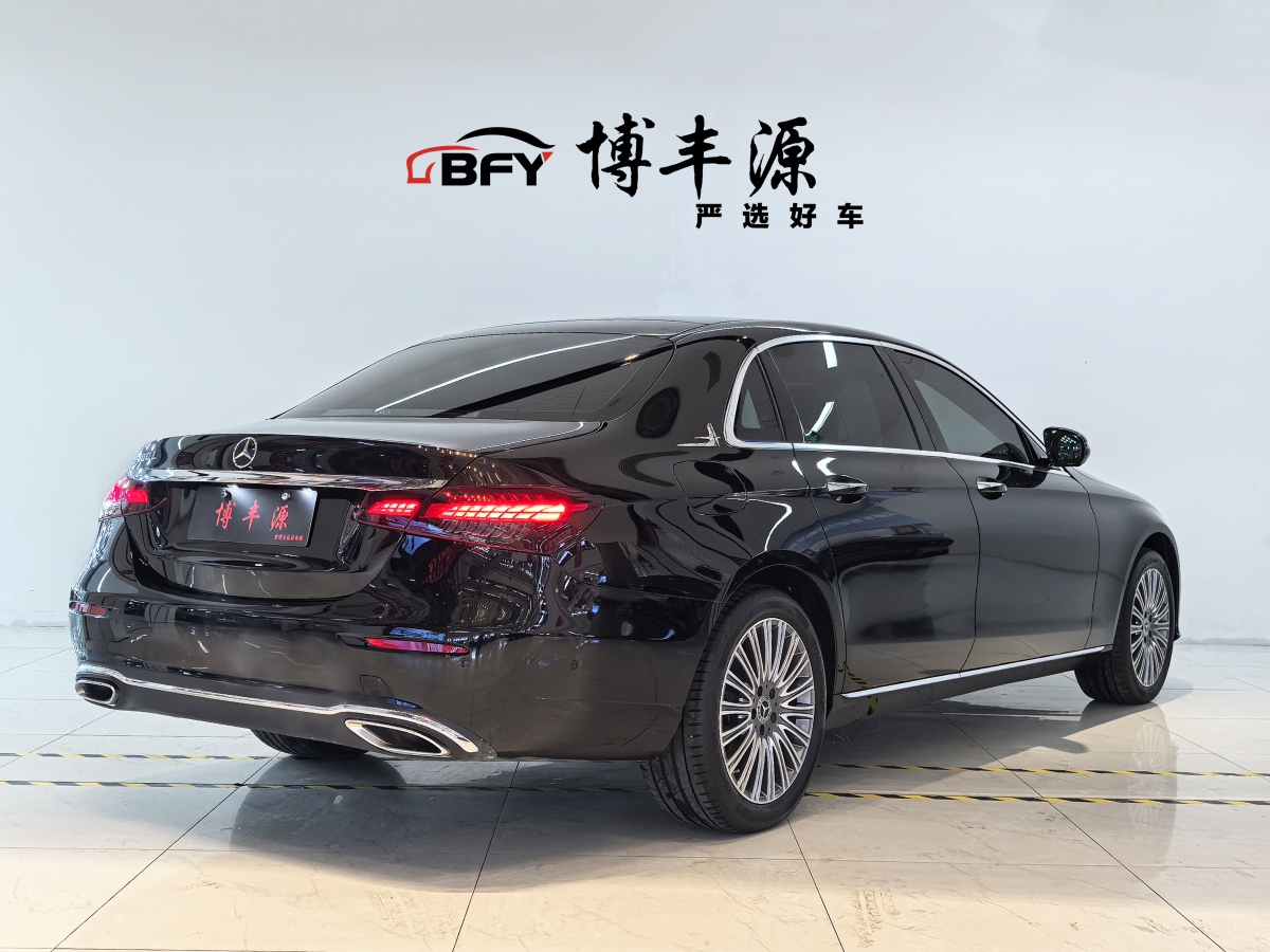 奔馳 奔馳E級  2022款 改款二 E 300 L 豪華型圖片