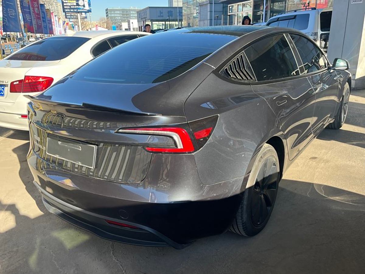 特斯拉 Model Y  2023款 后輪驅(qū)動(dòng)版圖片