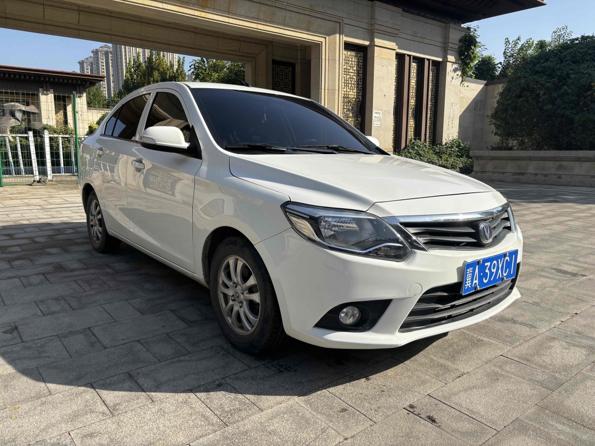 長(zhǎng)安 悅翔V3  2015款 1.4L 手動(dòng)溫馨型 國(guó)V圖片