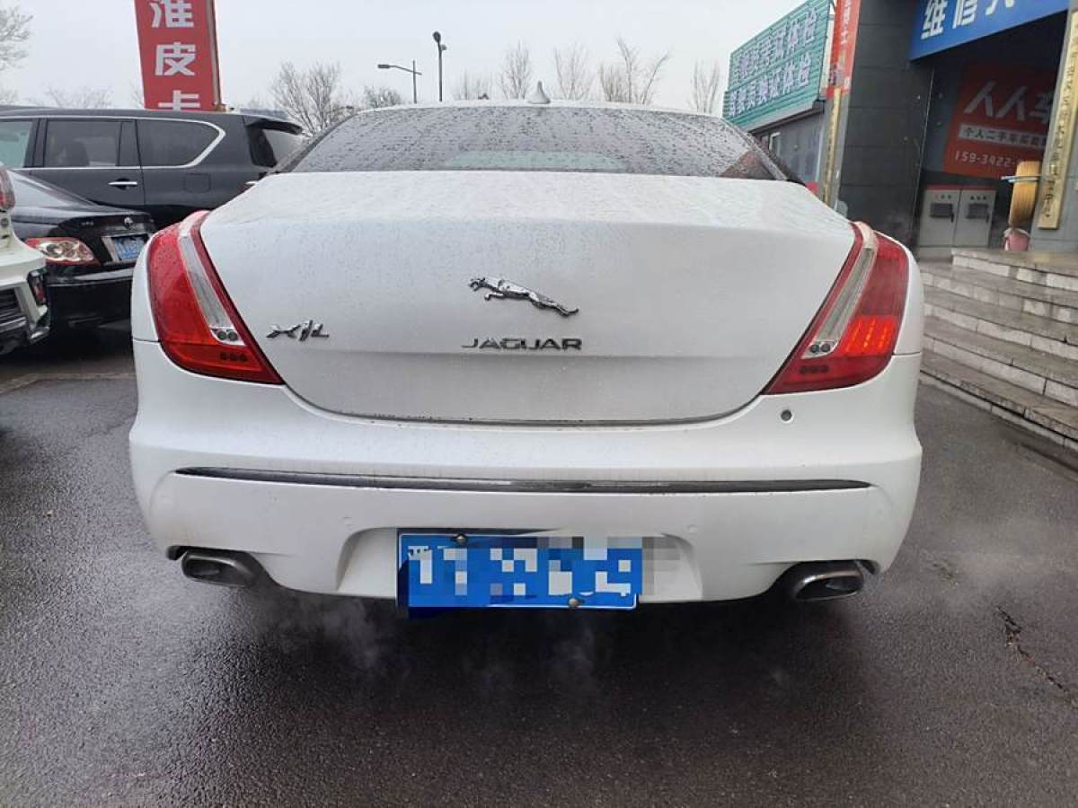 捷豹 XJ  2014款 XJL 2.0T 兩驅(qū)典雅商務(wù)版圖片