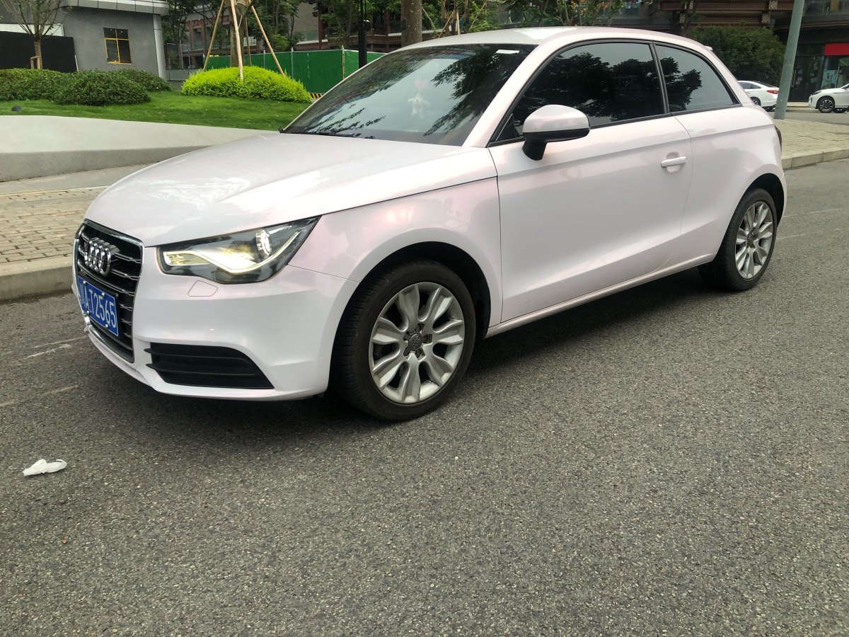 奧迪 奧迪A1  2014款 30 TFSI 技術(shù)型圖片