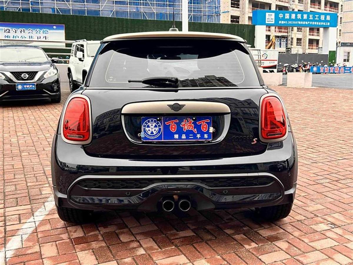 MINI MINI  2023款 改款 2.0T COOPER S 藝術(shù)家圖片