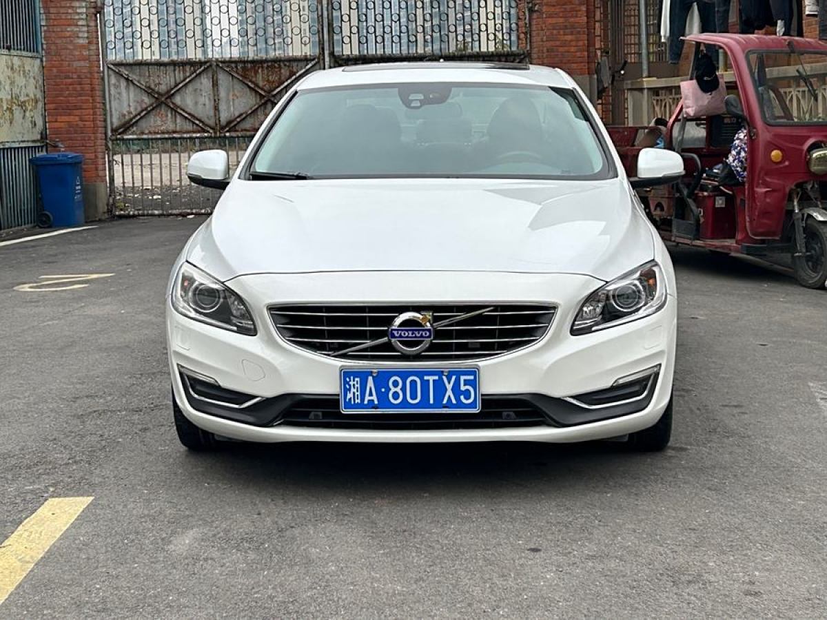 沃爾沃 S60  2016款 S60L 2.0T T5 智馭版圖片