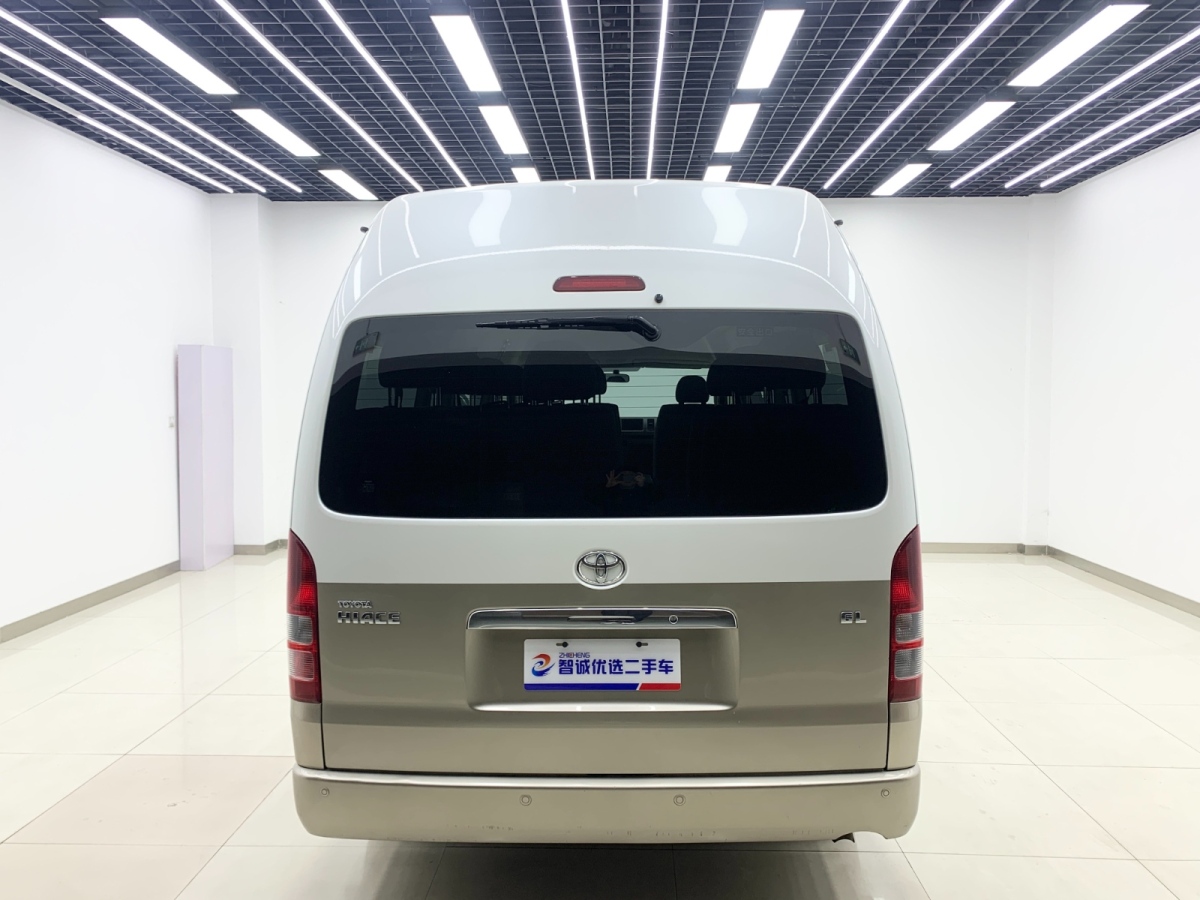 豐田 HIACE  2011款 2.7L自動標(biāo)準(zhǔn)版13座圖片