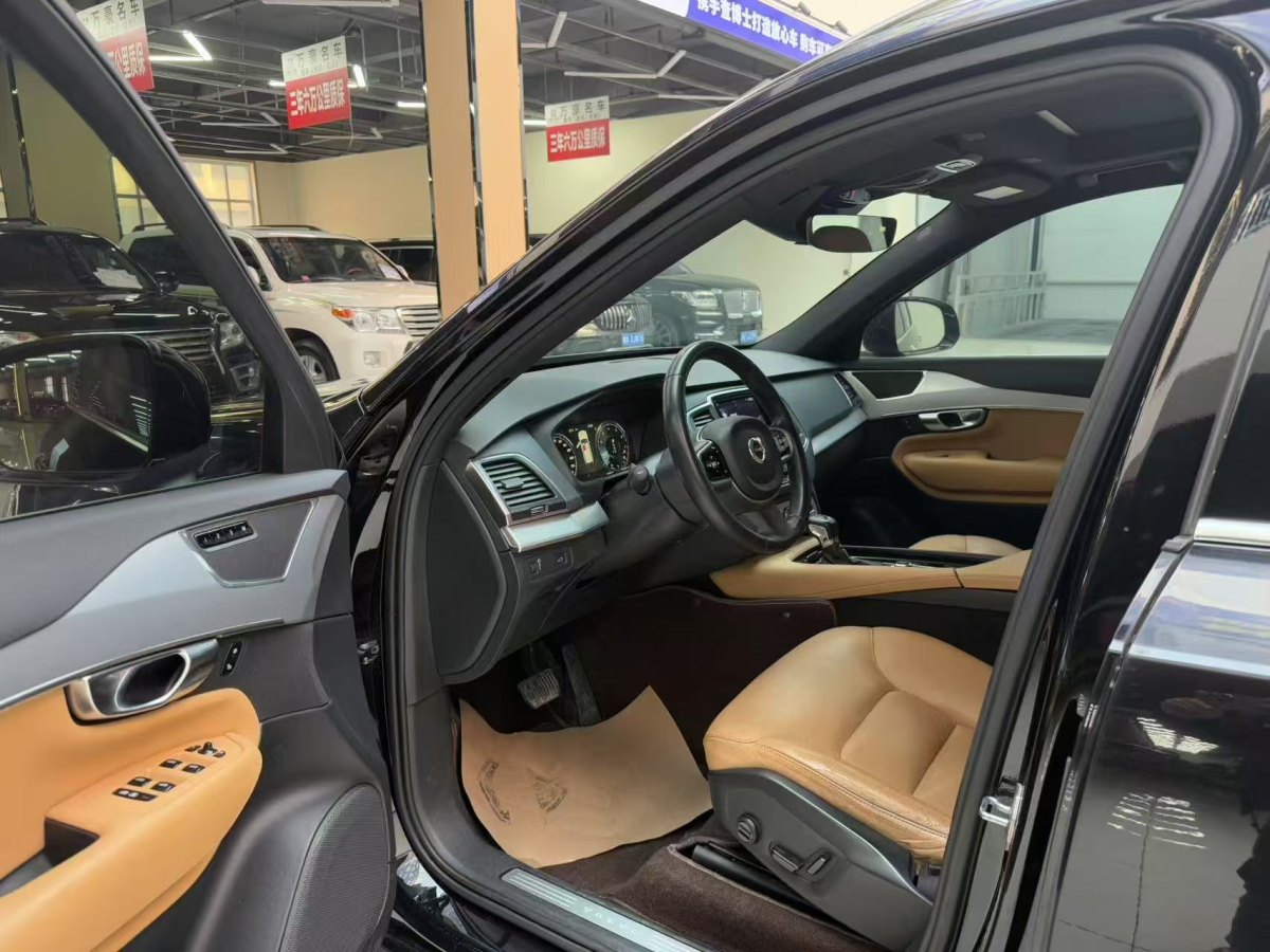 沃爾沃 XC90  2019款  T5 智逸版 7座 國(guó)VI圖片